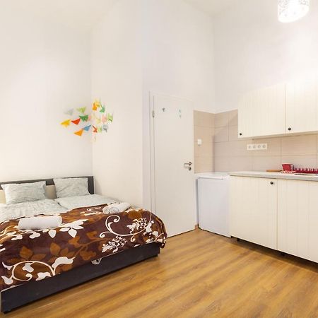 Nepszinhaz 16 Tiny Studios บูดาเปสต์ ภายนอก รูปภาพ
