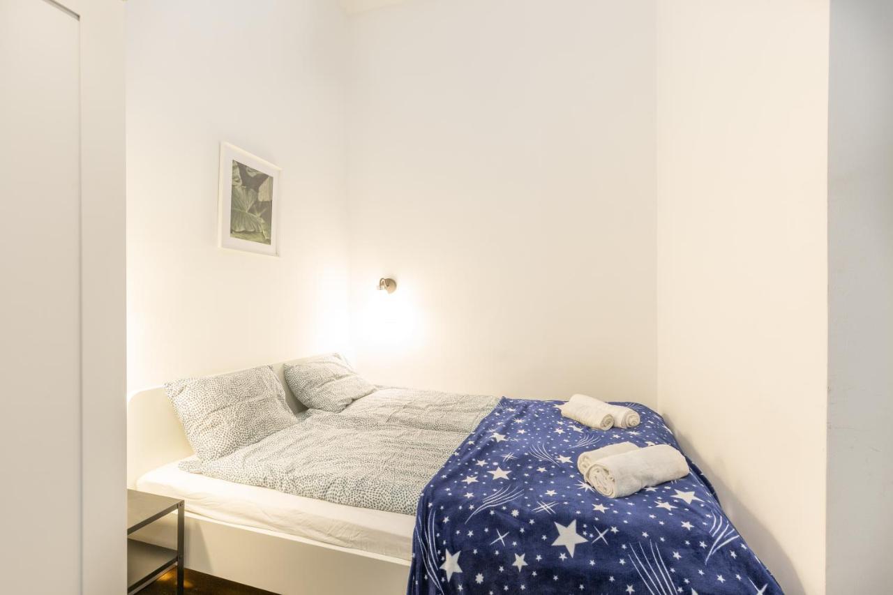 Nepszinhaz 16 Tiny Studios บูดาเปสต์ ภายนอก รูปภาพ